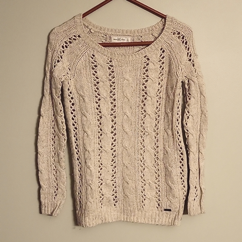 Abercrombie & Fitch women's oatmeal knit sweater size XS